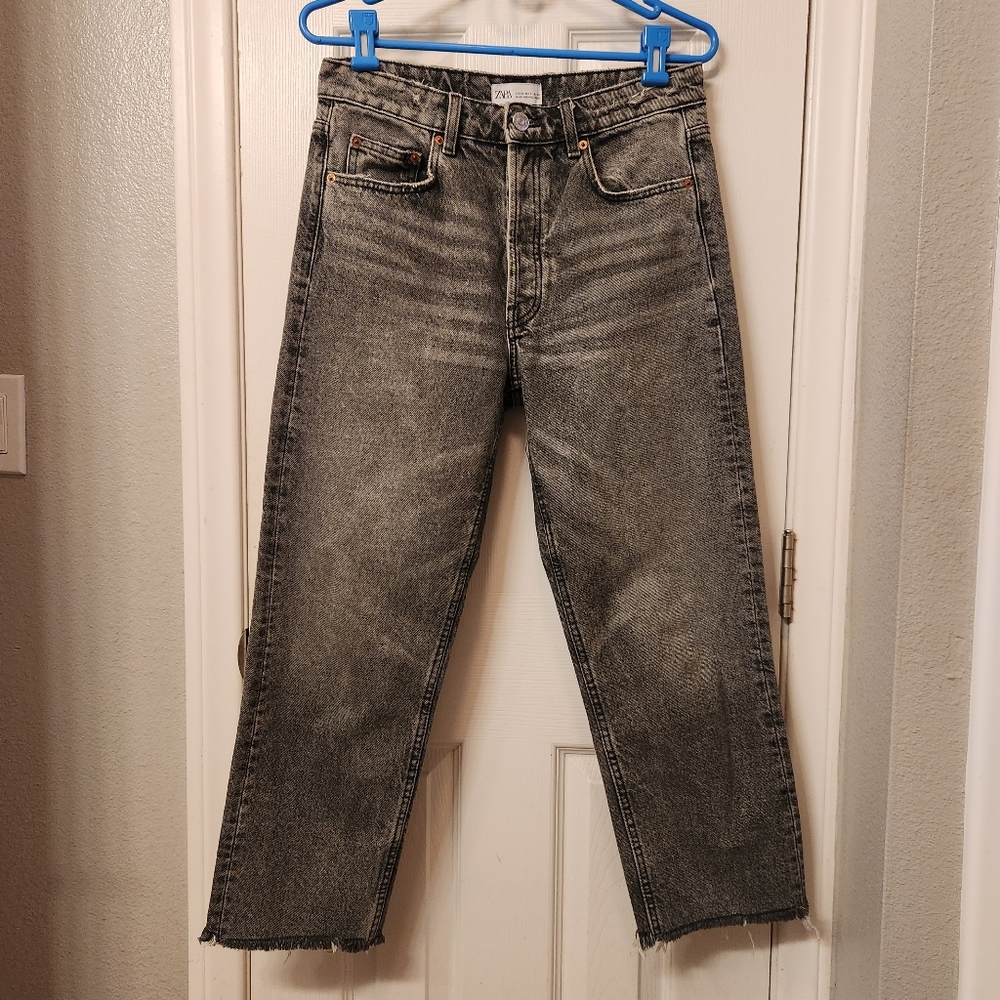 Zara high waisted cropped boyfriend size 6